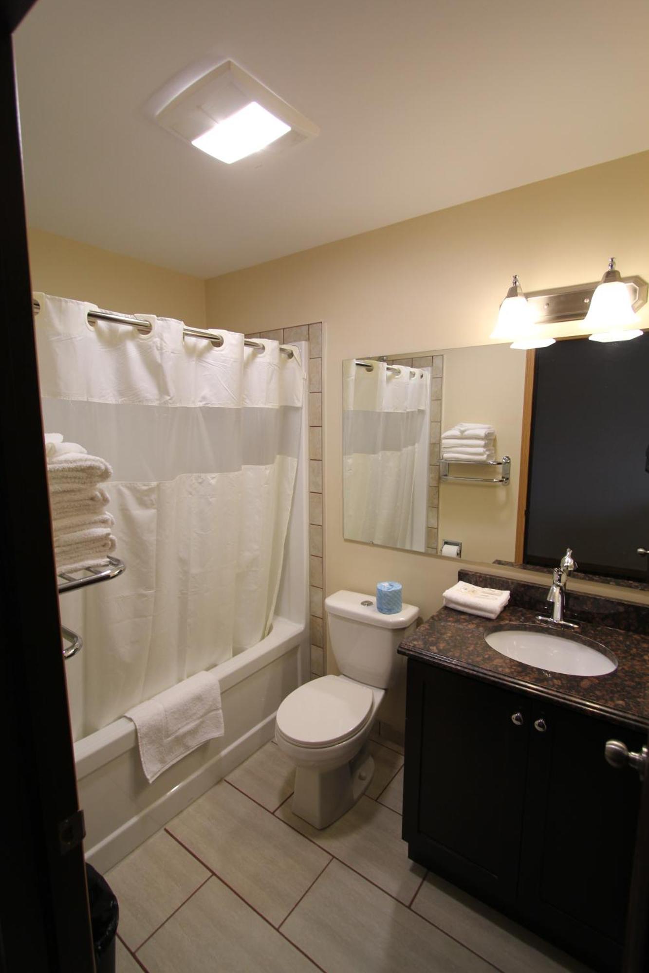 Masterson'S Motel Greater Napanee Room photo