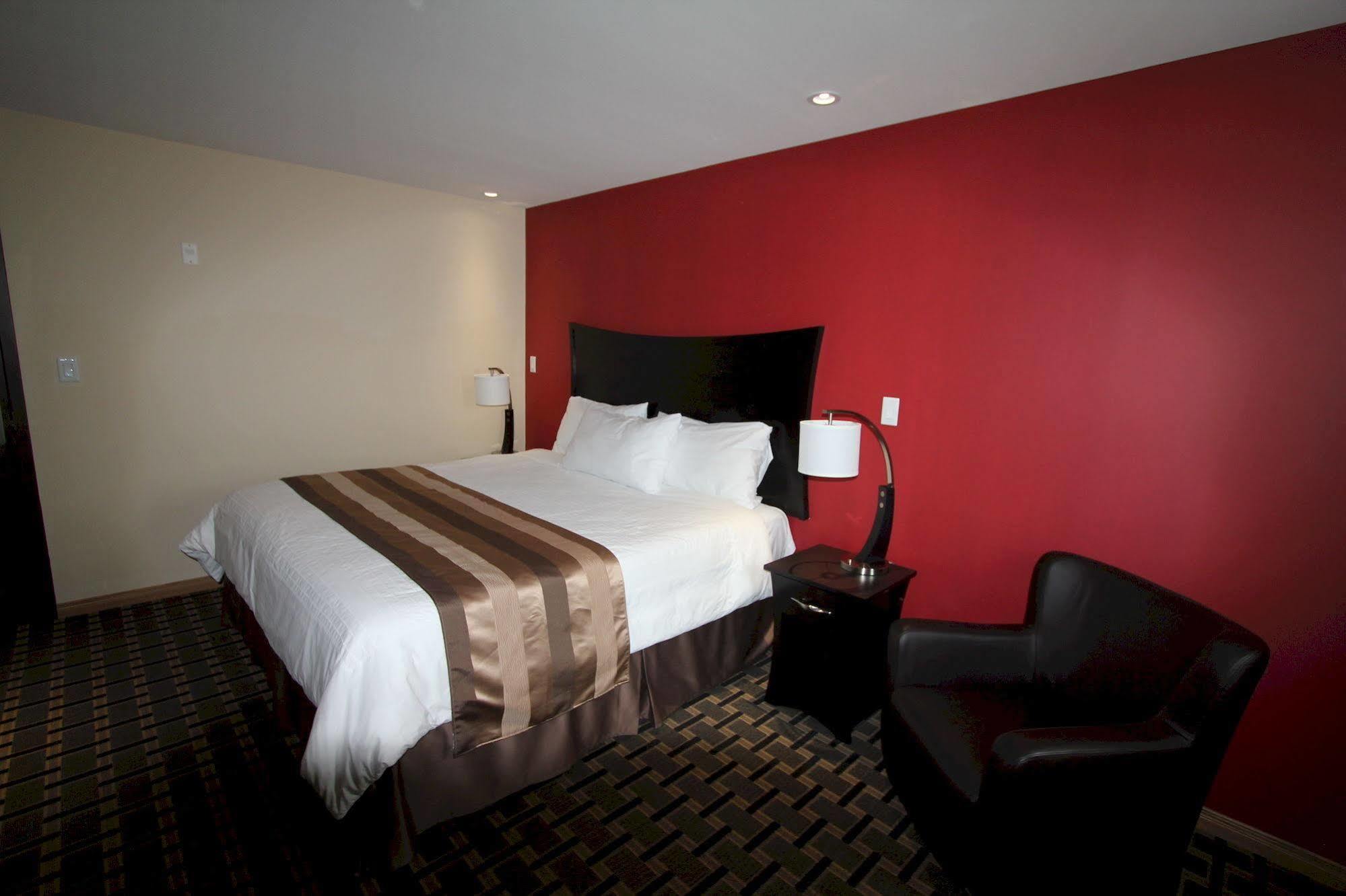 Masterson'S Motel Greater Napanee Exterior photo