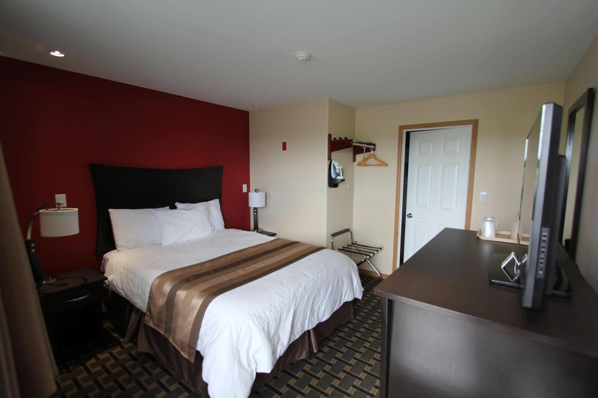 Masterson'S Motel Greater Napanee Exterior photo